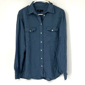 Frye women’s button down blue Shirt large
